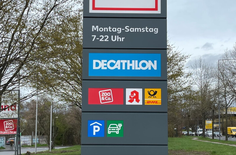Hinweis Werbung Zoofachmarkt Aachen und Decathlon